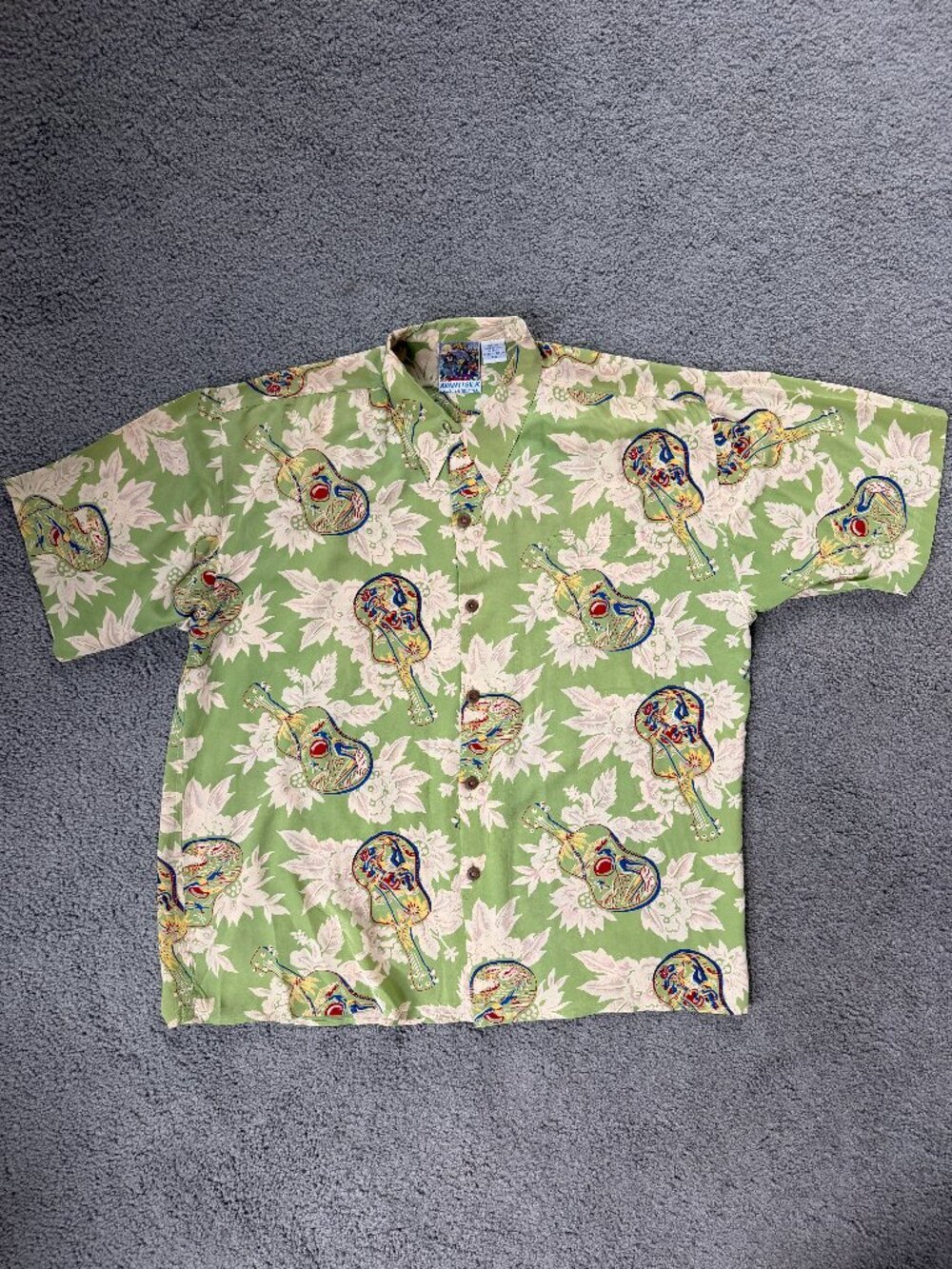 Avanti 100% Silk Hawaiian Original Men's XXL Shirt -"1002 Ukulele" print - NWOT